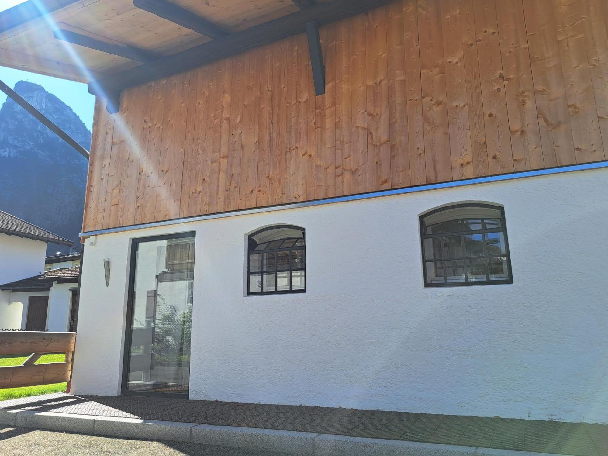 Neu! Ferienwohnungen Im Lueftlmalereck, Hennalahaus Oberammergau Exteriér fotografie