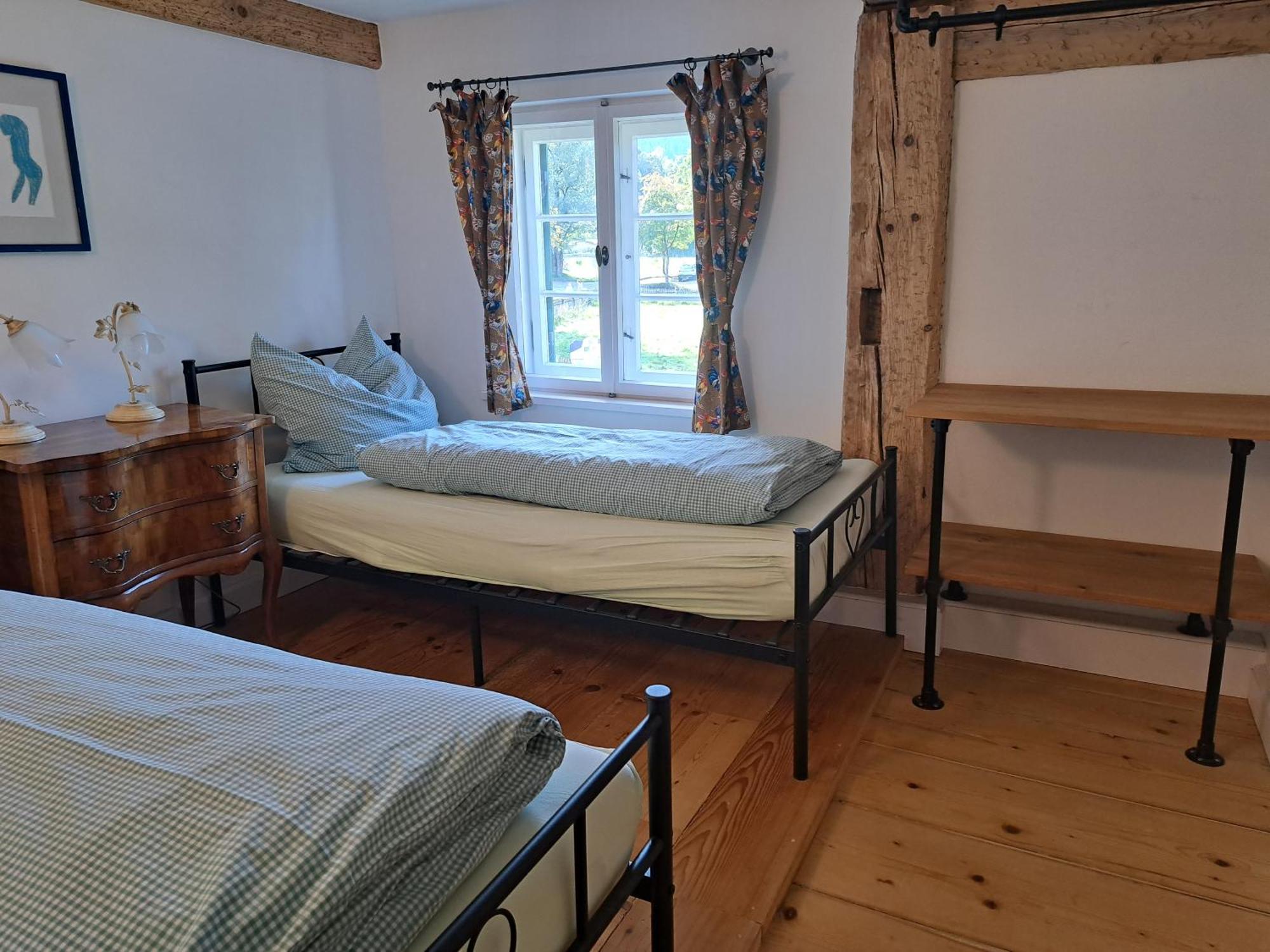 Neu! Ferienwohnungen Im Lueftlmalereck, Hennalahaus Oberammergau Exteriér fotografie