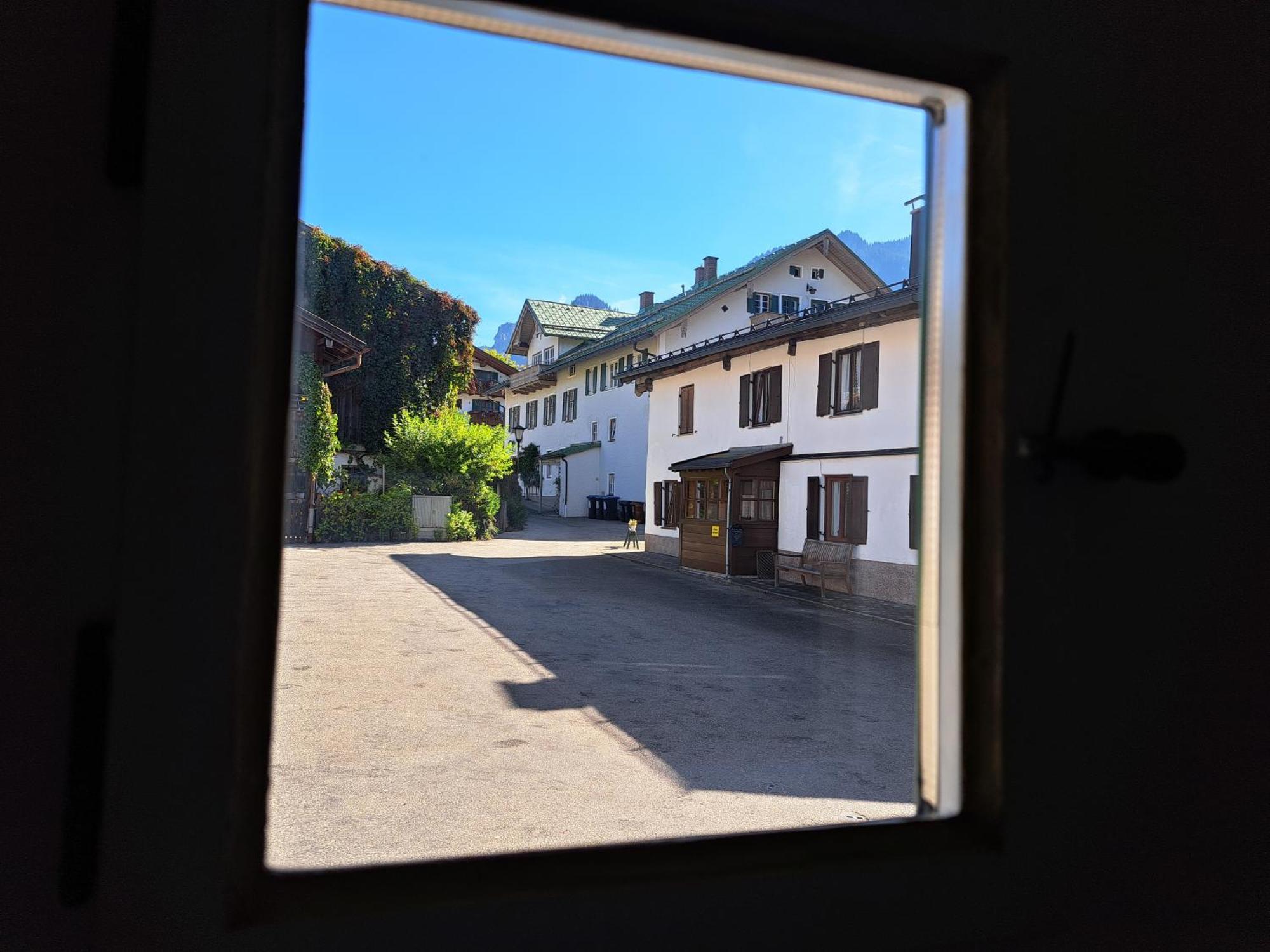 Neu! Ferienwohnungen Im Lueftlmalereck, Hennalahaus Oberammergau Exteriér fotografie