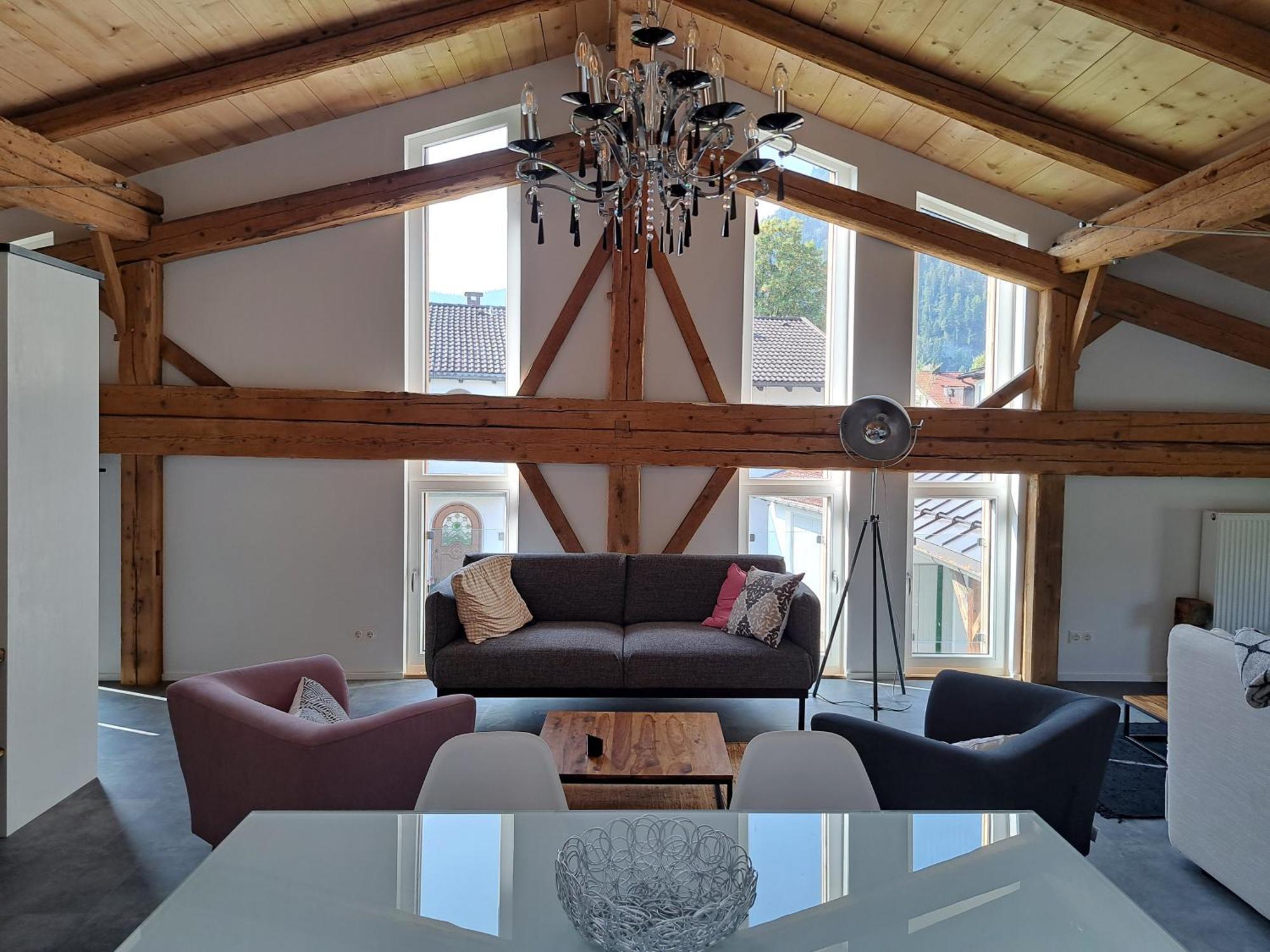 Neu! Ferienwohnungen Im Lueftlmalereck, Hennalahaus Oberammergau Exteriér fotografie
