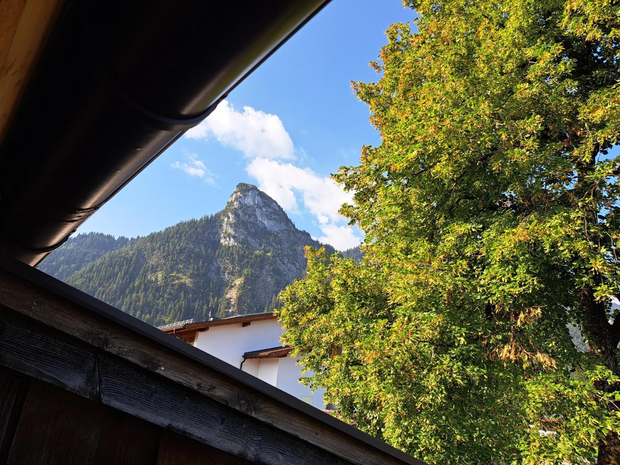Neu! Ferienwohnungen Im Lueftlmalereck, Hennalahaus Oberammergau Exteriér fotografie